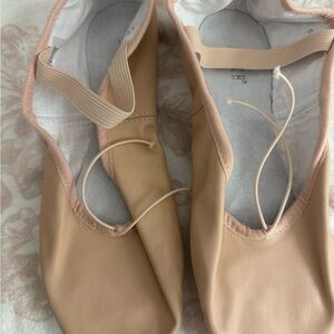 Women's Pink Ballet Flats